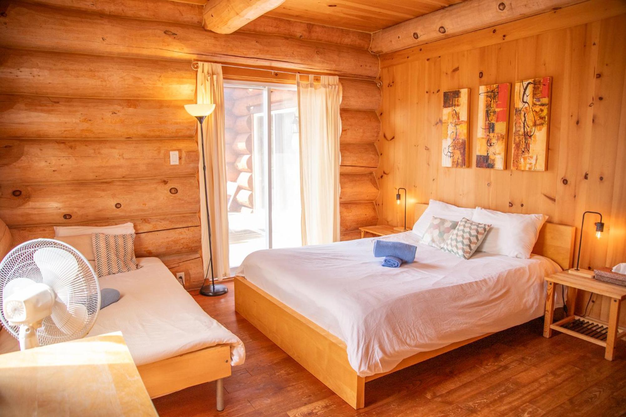 Auberge Couleurs De France Lac-Simon Εξωτερικό φωτογραφία